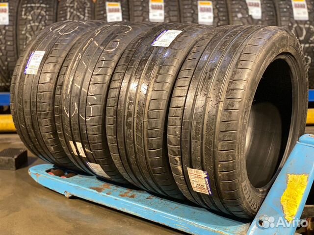 Michelin Pilot Sport 4 265/45 R19 105Y