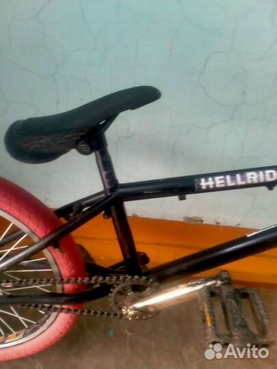 Трюковой велосипед BMX