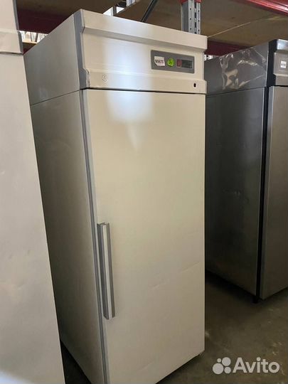 Холодильный шкаф