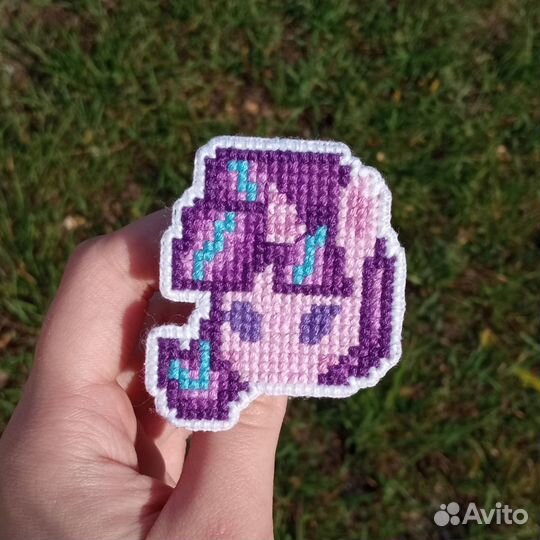 Кастомный значок ручной работы