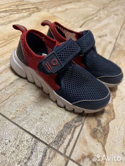 Детская обувь