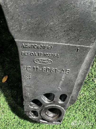 Кронштейн двигателя Ford Transit 2.4 2005г