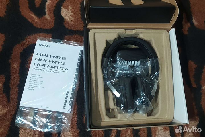 Наушники Yamaha HPH MT8