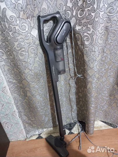 Вертикальный пылесос