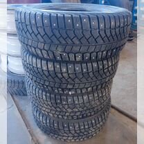 Viatti Brina Nordico V-522 215/60 R16