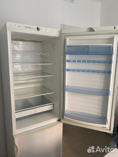 Холодильник Vestfrost BKF 355 б/у