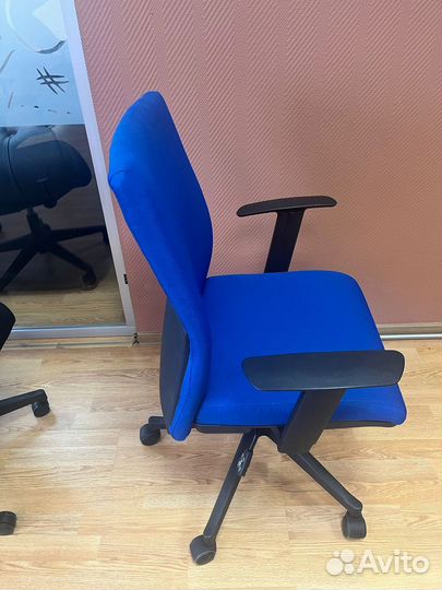Офисное кресло / компьютерное кресло Синее