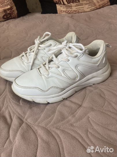 Кроссовки 35 размер