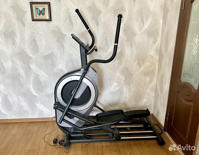 Эллиптический тренажер