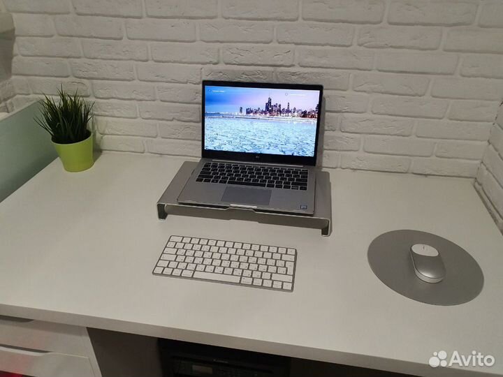 Алюминиевая подствка от xiaomi под ноутбук