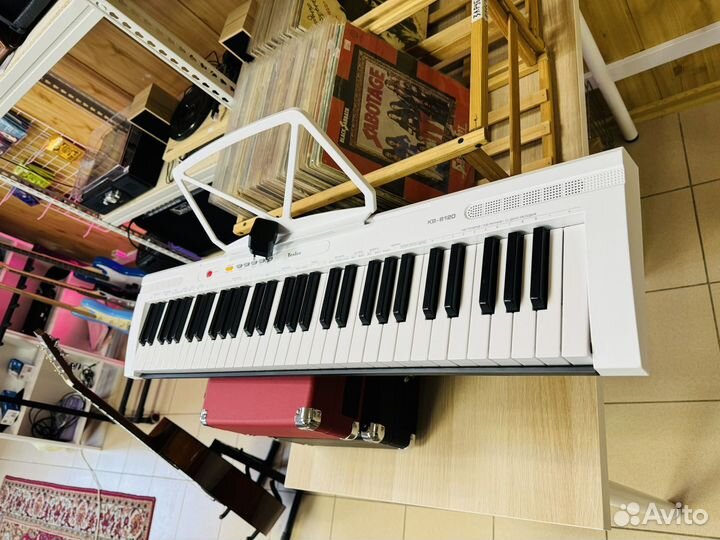 Синтезатор Tesler Новый