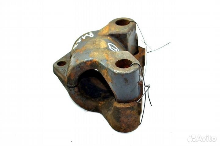 Кронштейн стабилизатора, переднего моста, нижний л