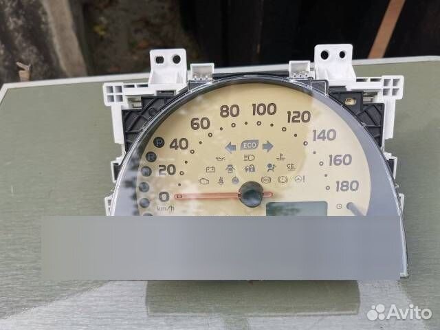 Спидометр toyota passo KGC30, 1krfe