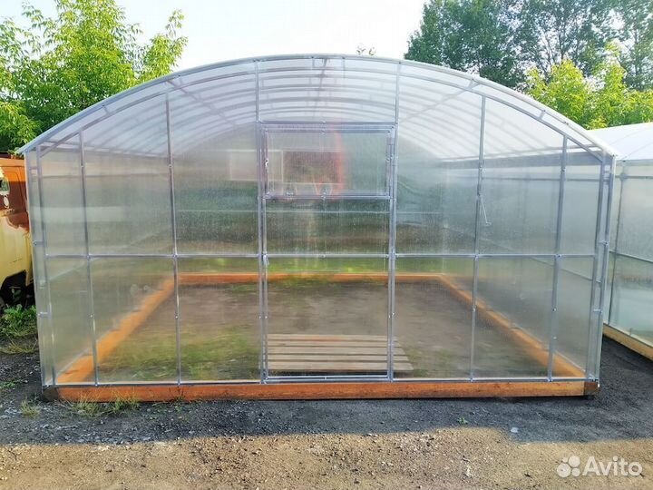 Теплица прямостенная