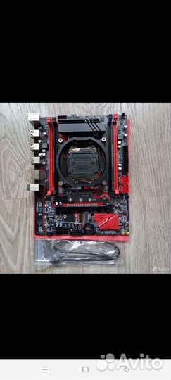 Материнская плата 2011