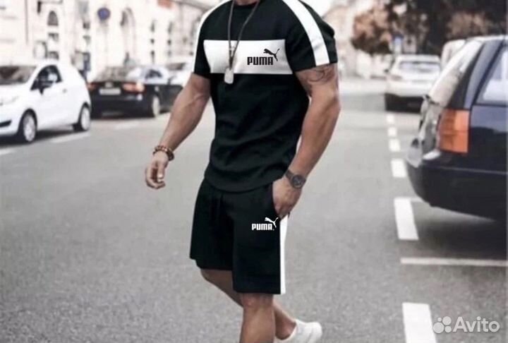 Мужской спортивный костюм