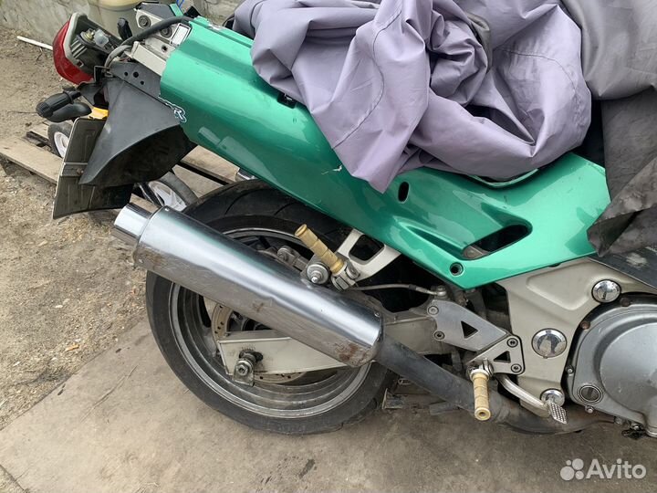 Kawasaki zzr 600-2