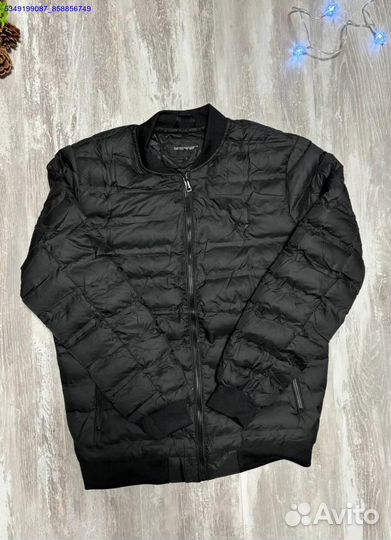 Бомбер от Armani: ваш новый любимый верх