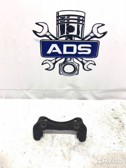 Скоба суппорта передняя Ssangyong Kyron 1 D20DT