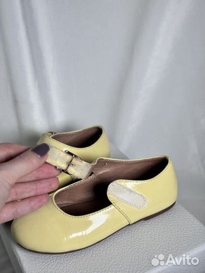 Желтые лаковые туфли Age Of Innocence (27)