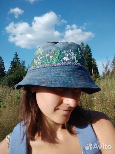 Ручная вышивка на одежде