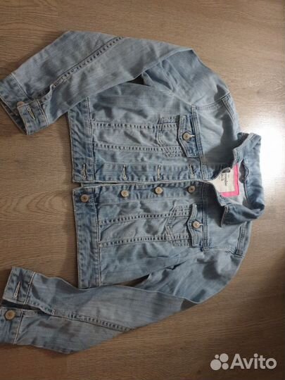 Джинсовая куртка женская