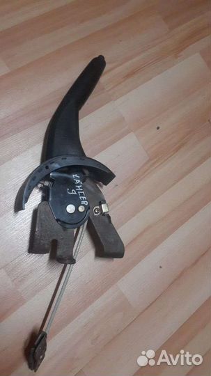 Mitsubishi lancer 9 Рычаг стояночного тормоза