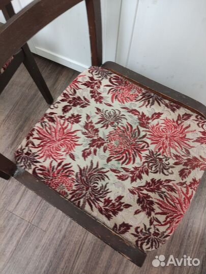 Стул деревянный б/у