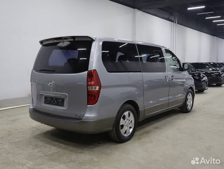 Hyundai Grand Starex 2.5 AT, 2011, 156 246 км