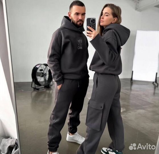 Парные спортивные костюмы