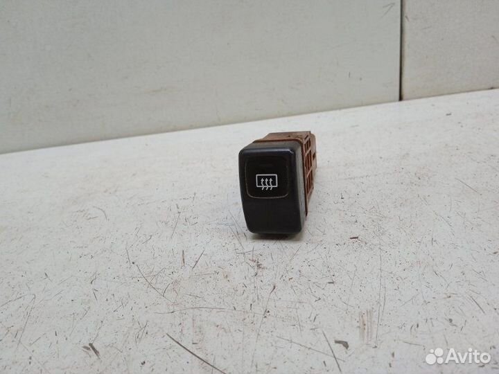 Кнопка обогрева стекла задняя Subaru Legacy