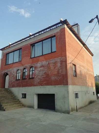 Дом 430 м² на участке 8 сот.