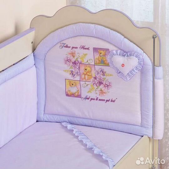 Комплект в детскую кроватку с бортиками 