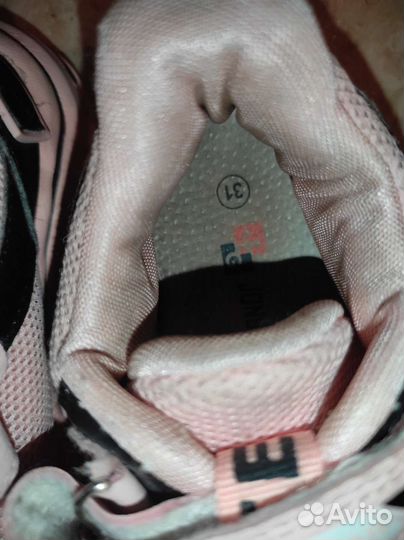 Кроссовки для девочки