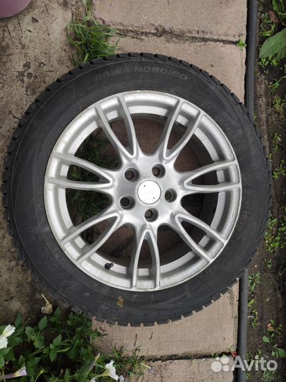 Продам колеса 215/55 R17