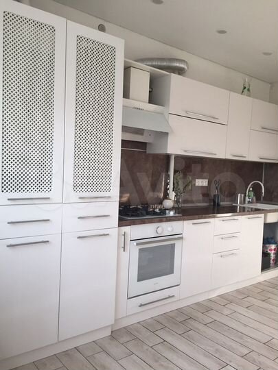 2-к. квартира, 72 м², 5/5 эт.