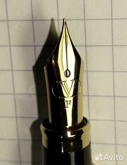 Перьевая ручка Sailor Pen Valentino Garavani