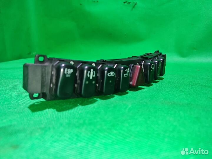 Блок кнопок Mercedes w220