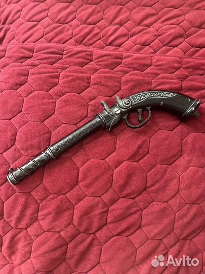 Театральный пистолет