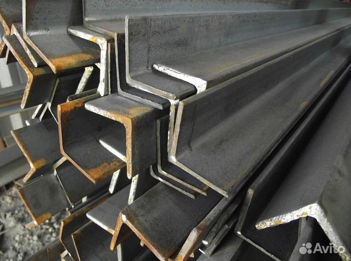 Уголок металлический б/у 50х50