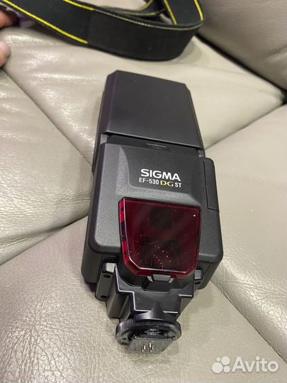 Зеркальный фотоаппарат nikon