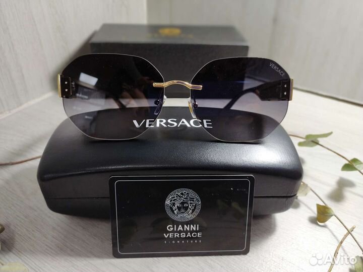 Солнцезащитные очки