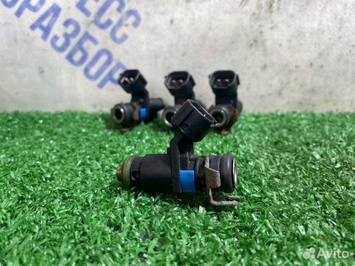 Форсунка топливная Skoda Fabia хэтчбек 1.6 CFN