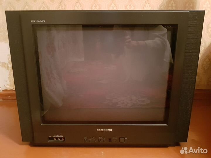 Телевизор samsung