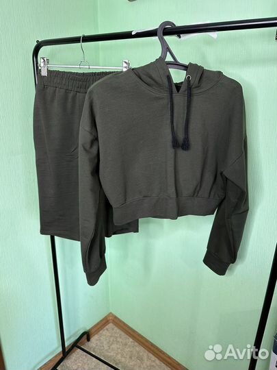 Спортивный костюм