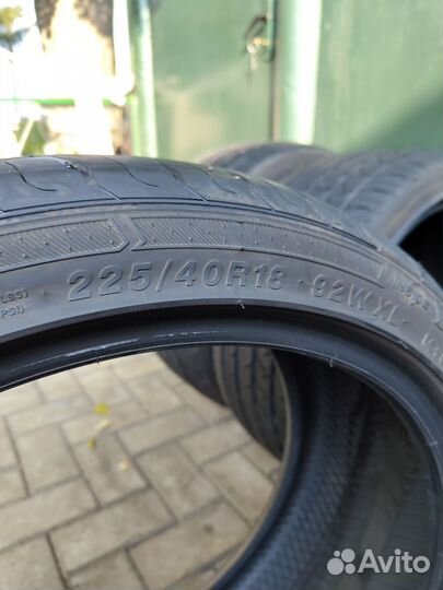 Arivo Ultra ARZ4 225/40 R18 и 245/40 R18