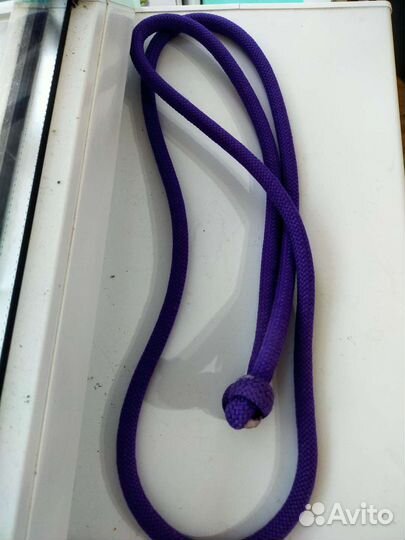 Гимнастическая скакалка