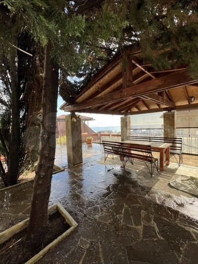 Коттедж 250 м² на участке 4 сот.