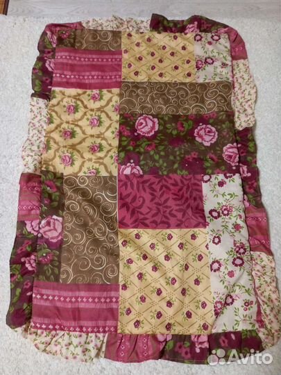 Покрывало с наволочками новое, пледы