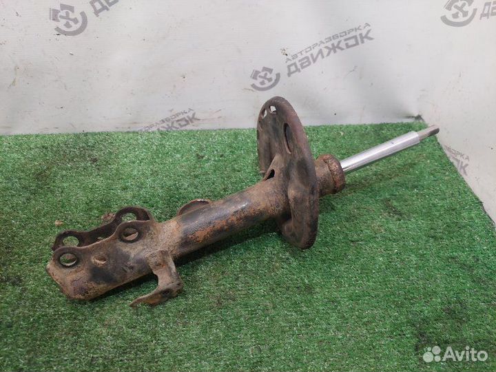 Амортизатор подвески передний левый Toyota Rav4